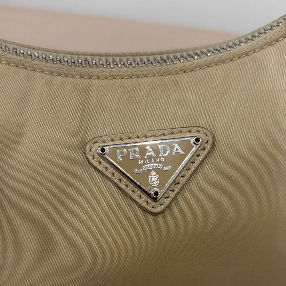 Prada Re-Edition 2005 Re-Nylon bag Beige - Picture 4 of 7